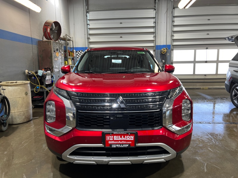 2024 Mitsubishi Outlander