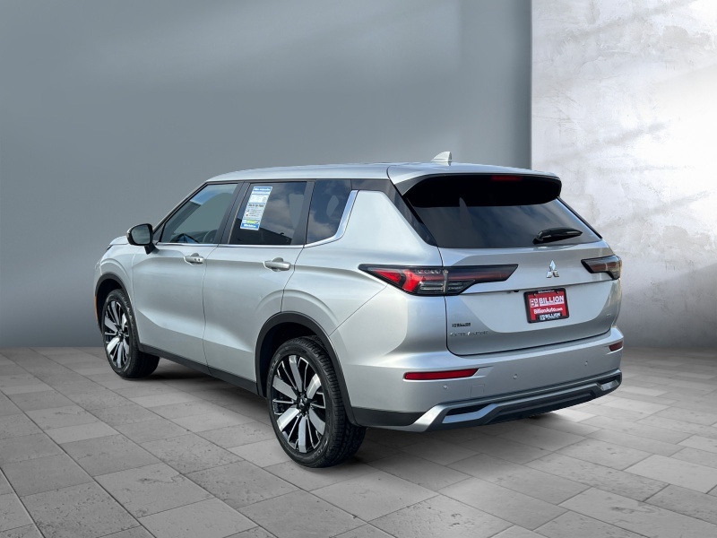 2025 Mitsubishi Outlander