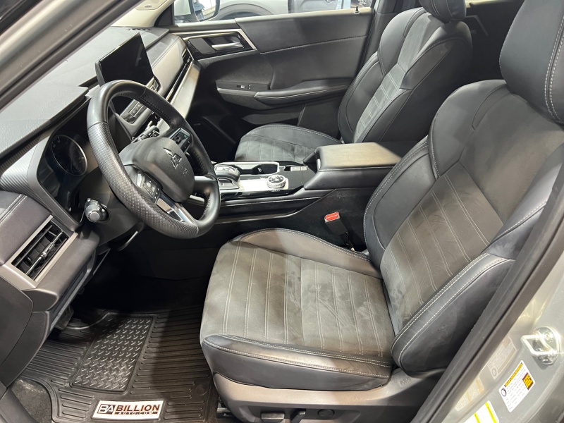 2025 Mitsubishi Outlander