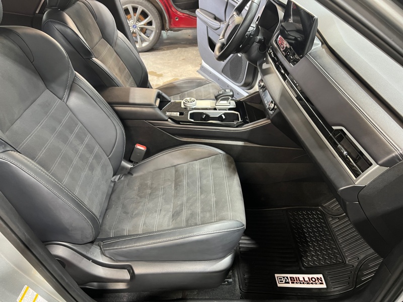 2025 Mitsubishi Outlander