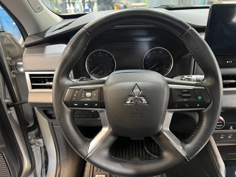2025 Mitsubishi Outlander