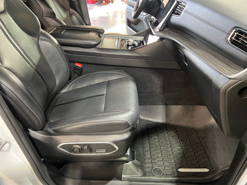 2024 Jeep Wagoneer L