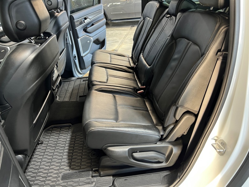 2024 Jeep Wagoneer L