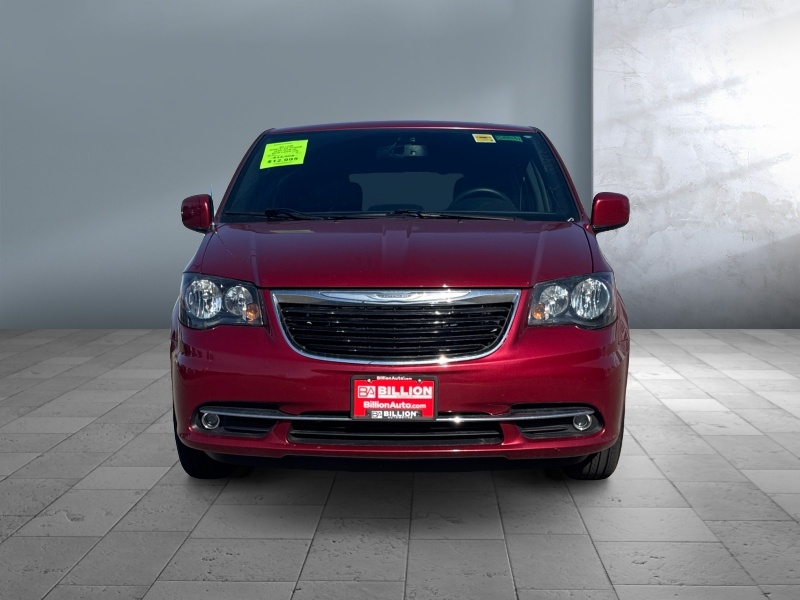 2015 Chrysler Town and Country