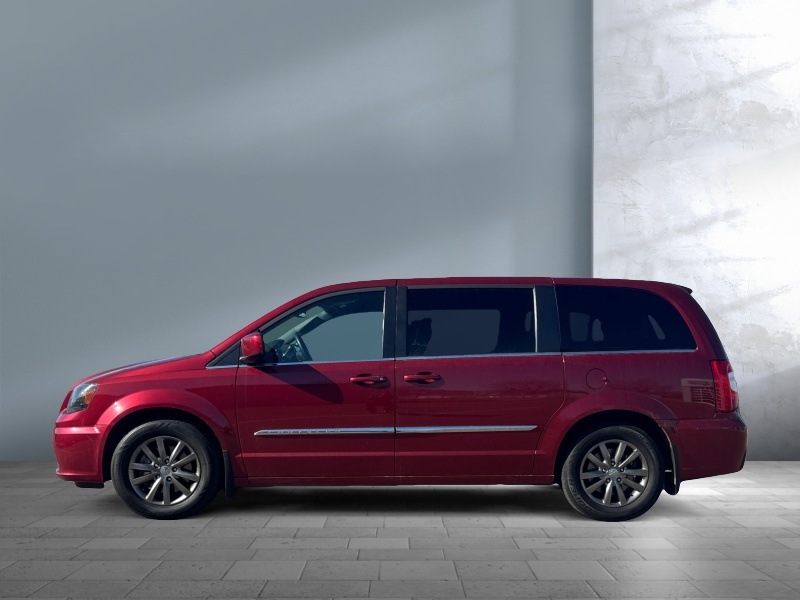 2015 Chrysler Town and Country