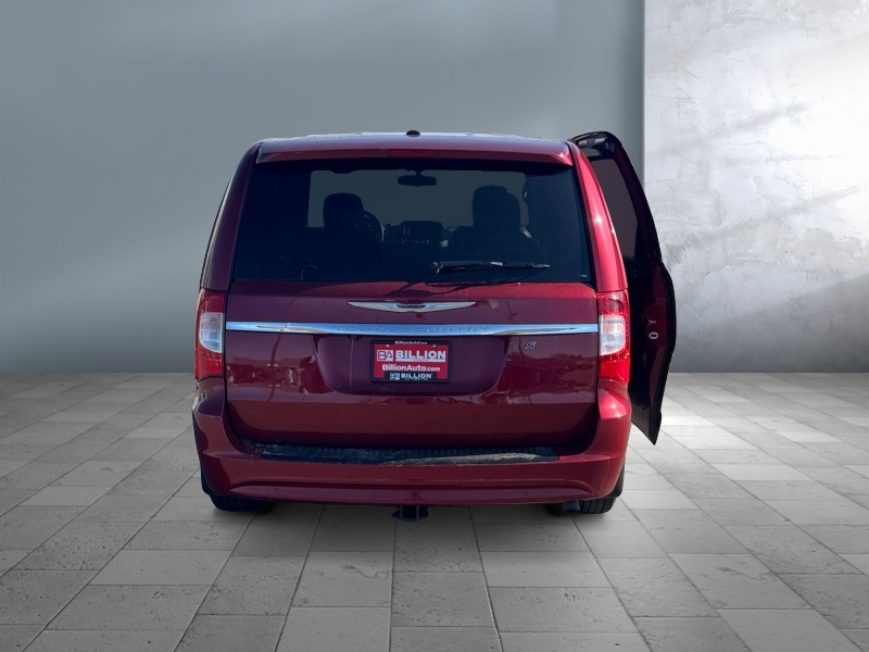 2015 Chrysler Town and Country