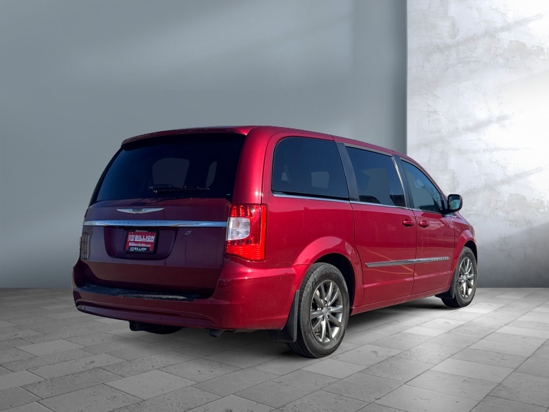 2015 Chrysler Town and Country