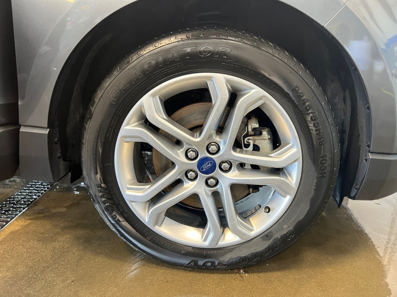 2018 Ford Edge