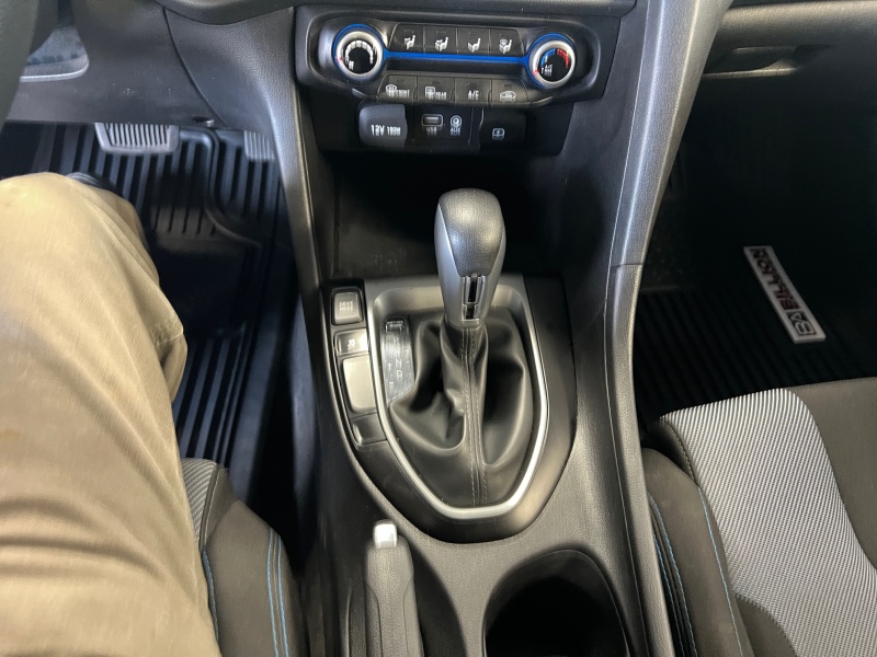 2019 Hyundai Veloster