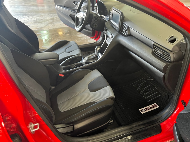 2019 Hyundai Veloster
