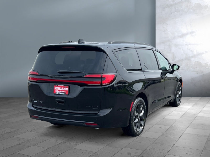 2025 Chrysler Pacifica