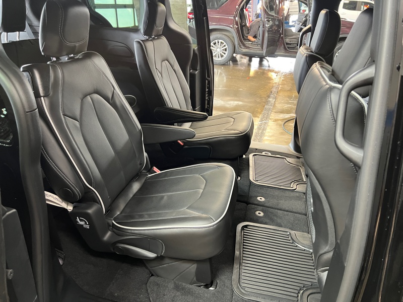 2025 Chrysler Pacifica