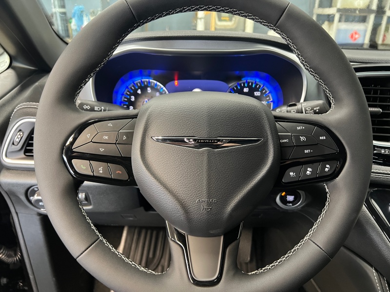 2025 Chrysler Pacifica