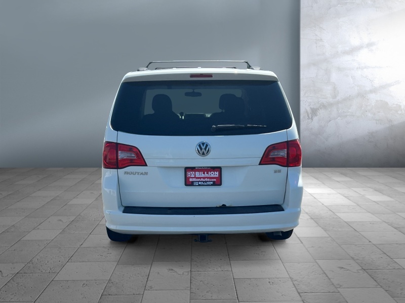 2011 Volkswagen Routan