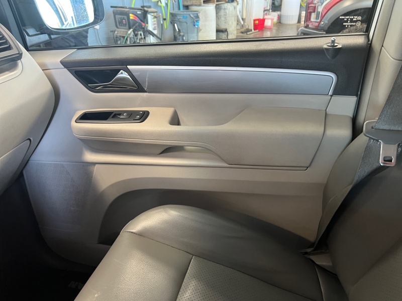 2011 Volkswagen Routan