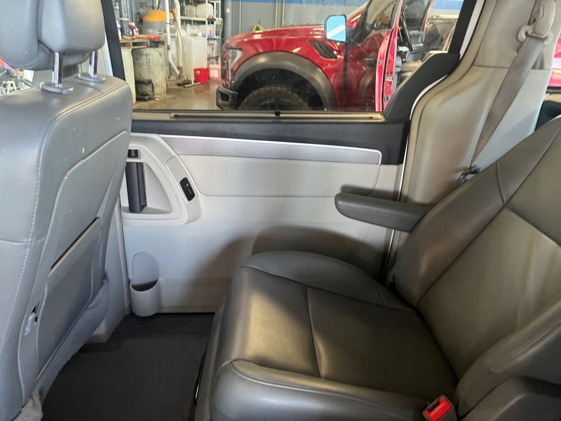 2011 Volkswagen Routan