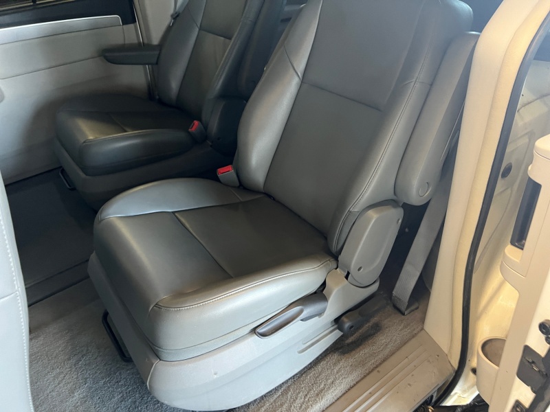 2011 Volkswagen Routan
