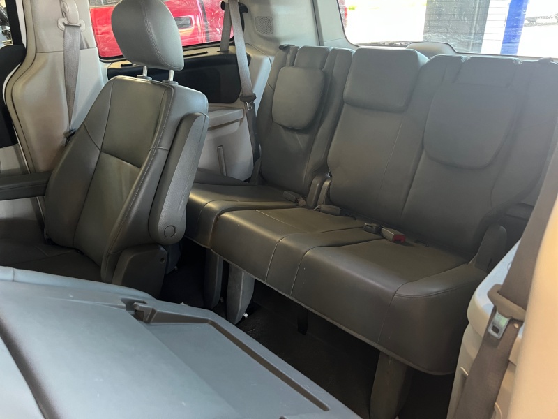 2011 Volkswagen Routan