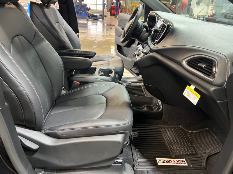 2026 Chrysler Pacifica