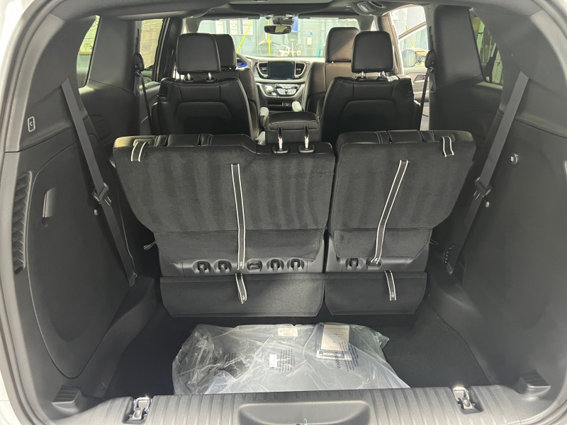 2026 Chrysler Pacifica