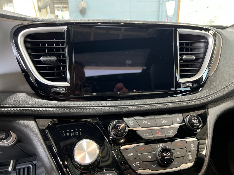 2027 Chrysler Pacifica