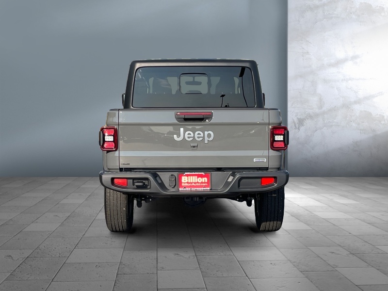 2023 Jeep Gladiator