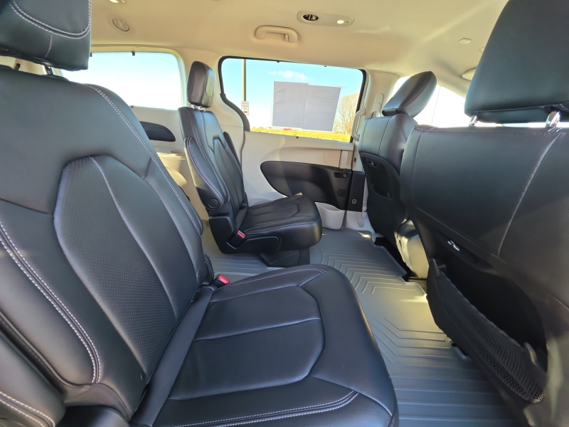 2022 Chrysler Pacifica