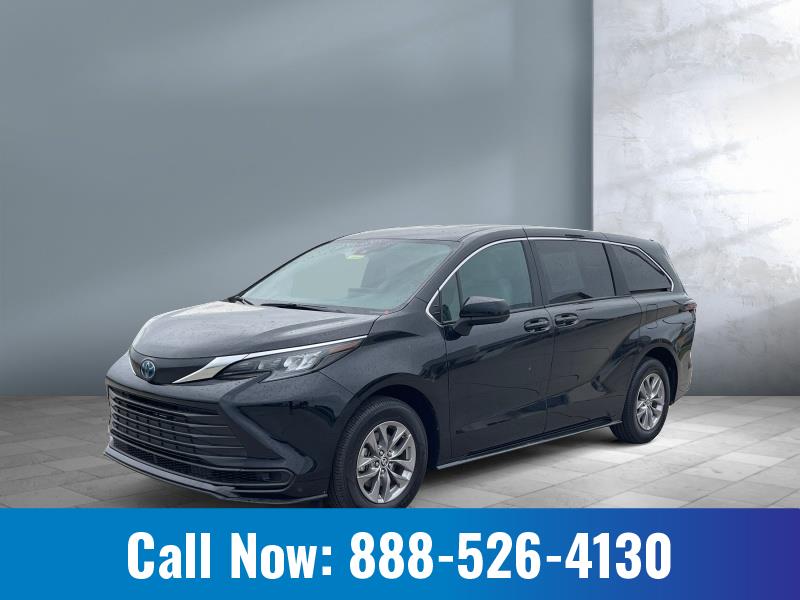 Used 2025 Toyota Sienna LE Vans