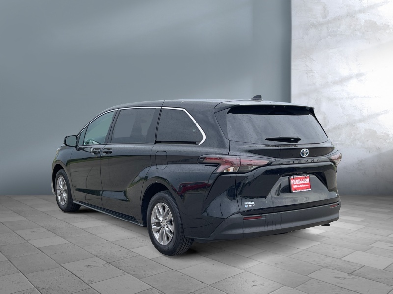 2025 Toyota Sienna