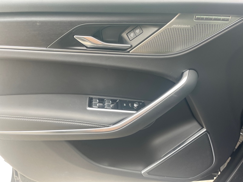 2025 Jaguar F-PACE