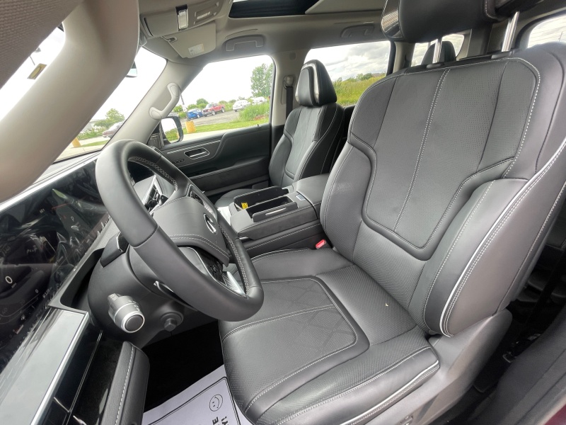 2025 INFINITI QX80