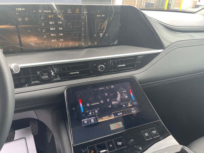 2025 INFINITI QX80