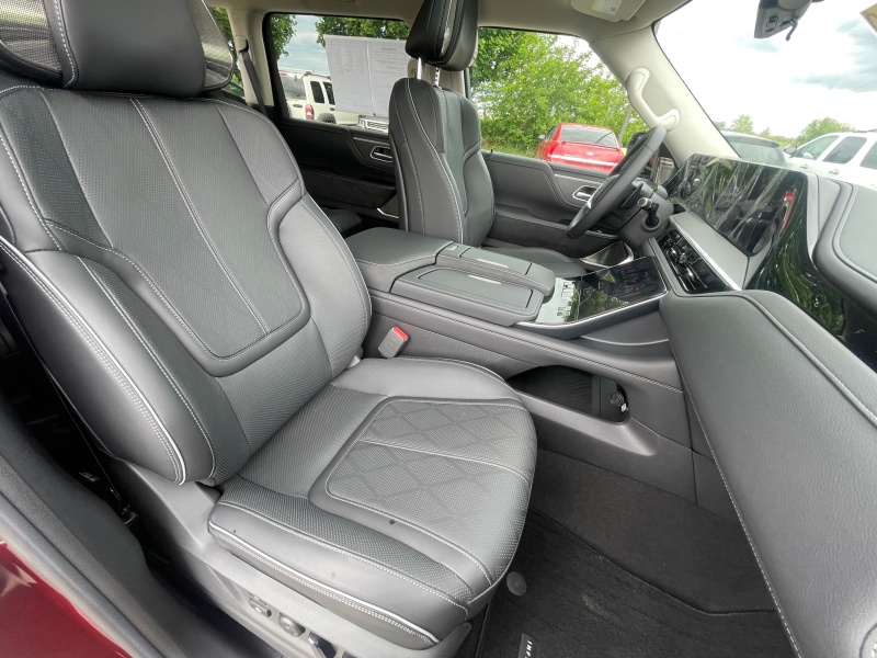 2025 INFINITI QX80