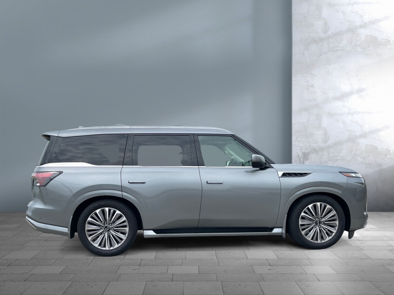 2025 INFINITI QX80