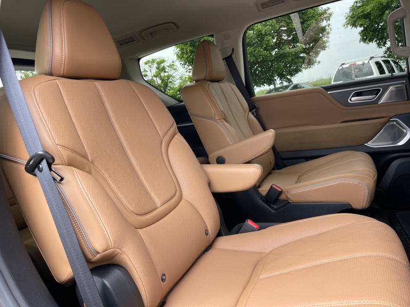 2025 INFINITI QX80
