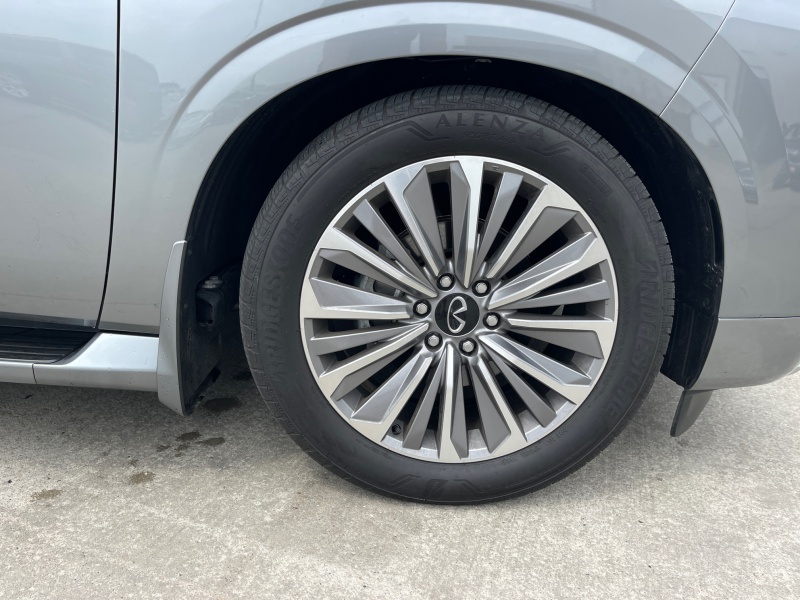 2025 INFINITI QX80