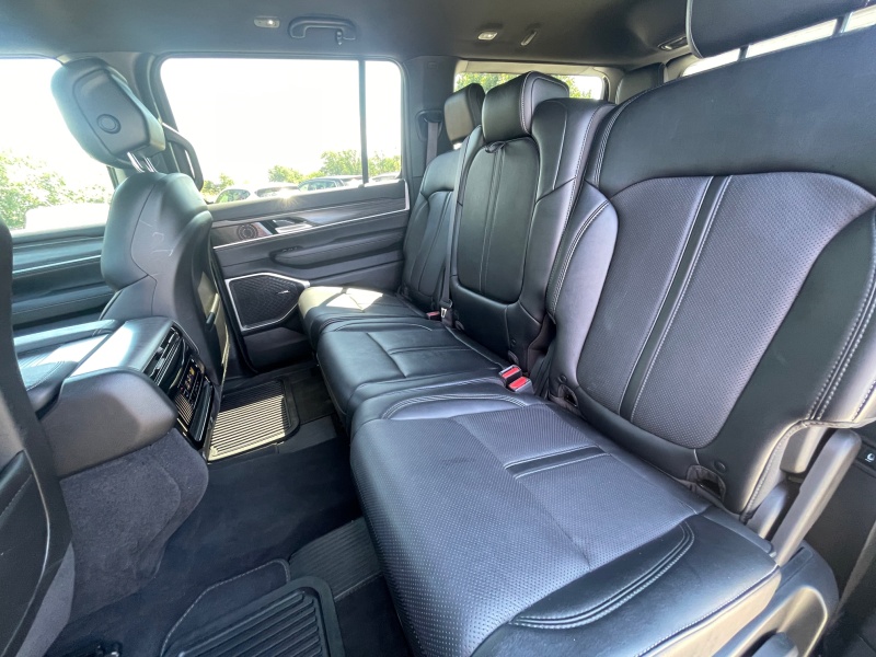 2024 Jeep Wagoneer L