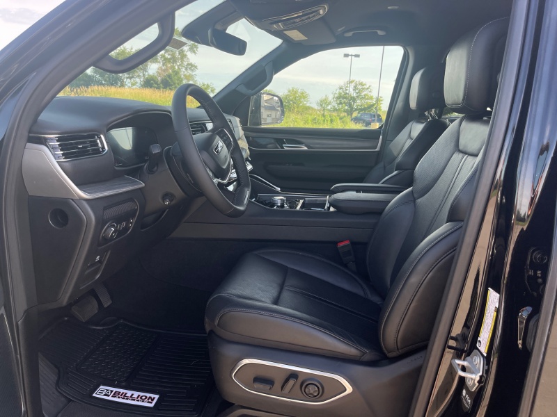 2024 Jeep Wagoneer L