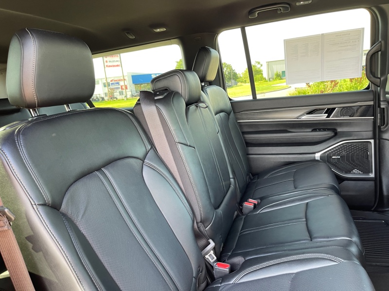 2024 Jeep Wagoneer L