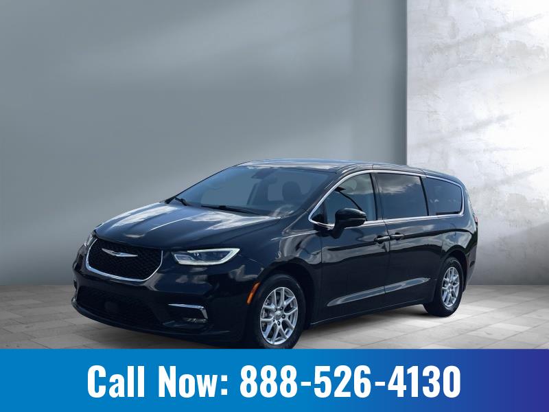 Used 2023 Chrysler Pacifica Touring L Vans