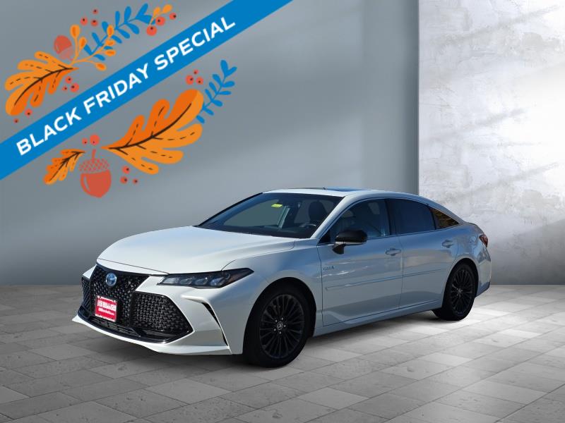 Used 2019 Toyota Avalon Hybrid XSE Car