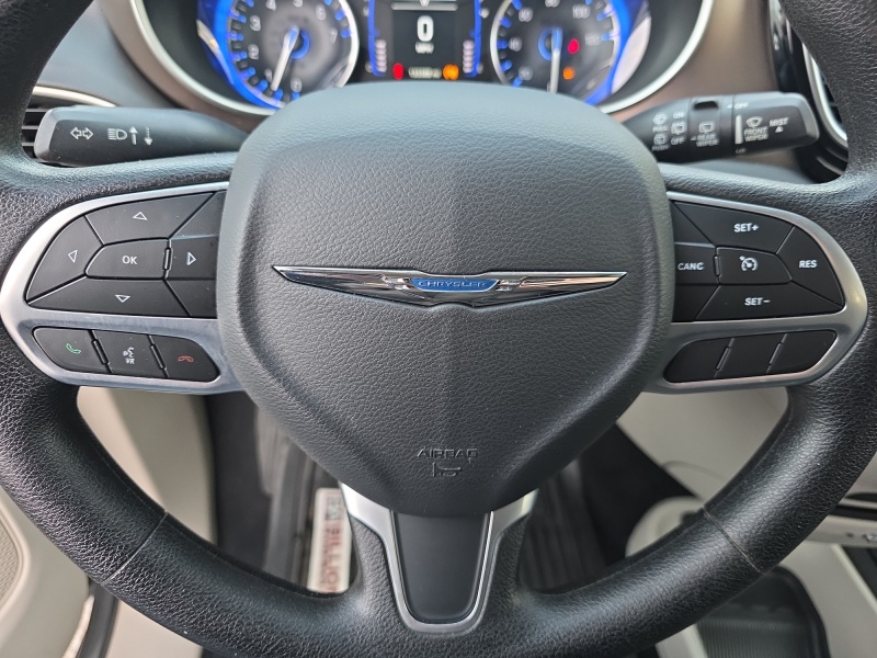 2020 Chrysler Voyager