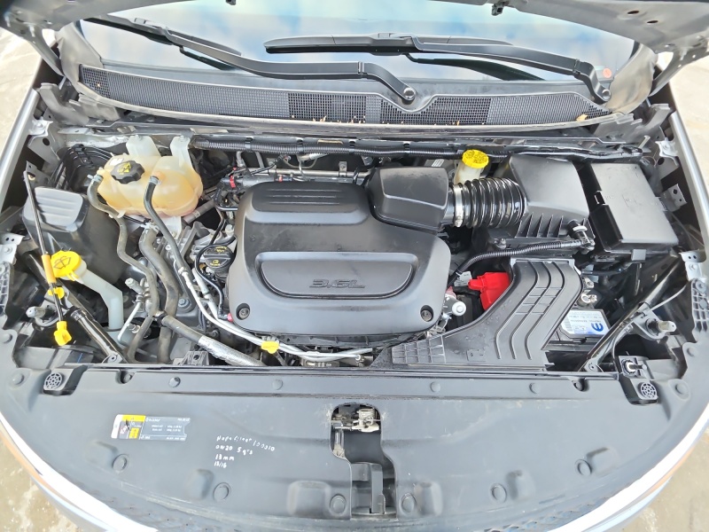 2020 Chrysler Voyager