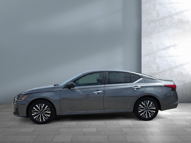 2025 Nissan Altima