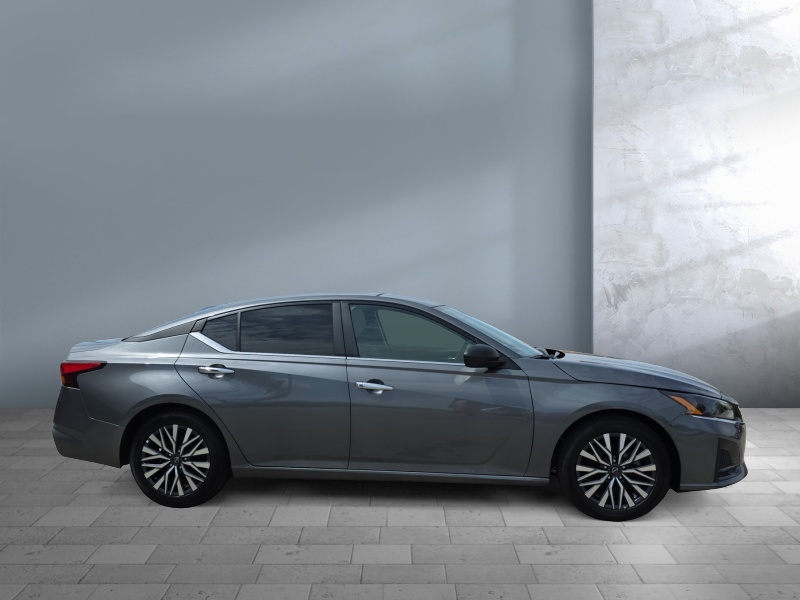 2025 Nissan Altima