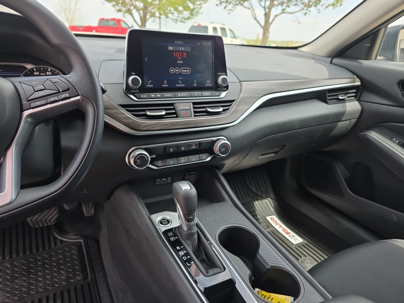 2025 Nissan Altima