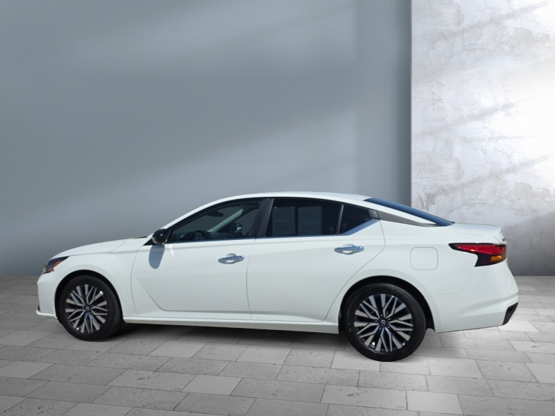 2025 Nissan Altima