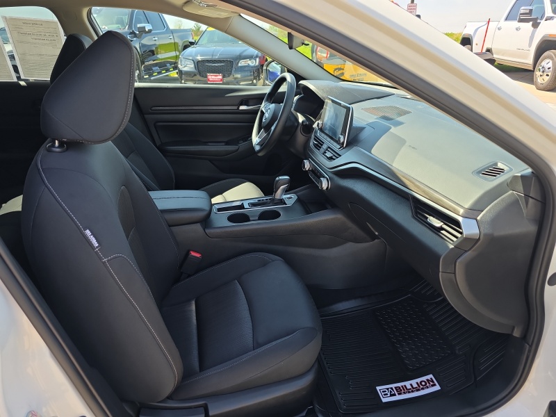 2025 Nissan Altima