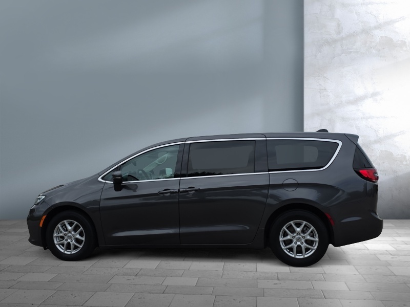 2023 Chrysler Pacifica