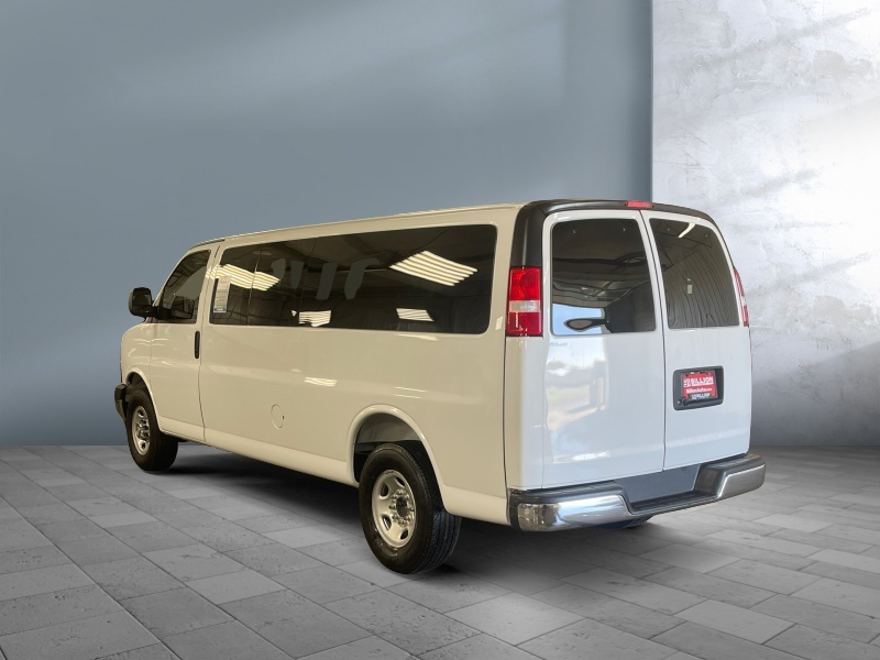 2025 Chevrolet Express Passenger